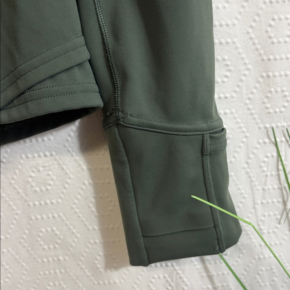 Lululemon InStill Jacket - Picture 6 of 9